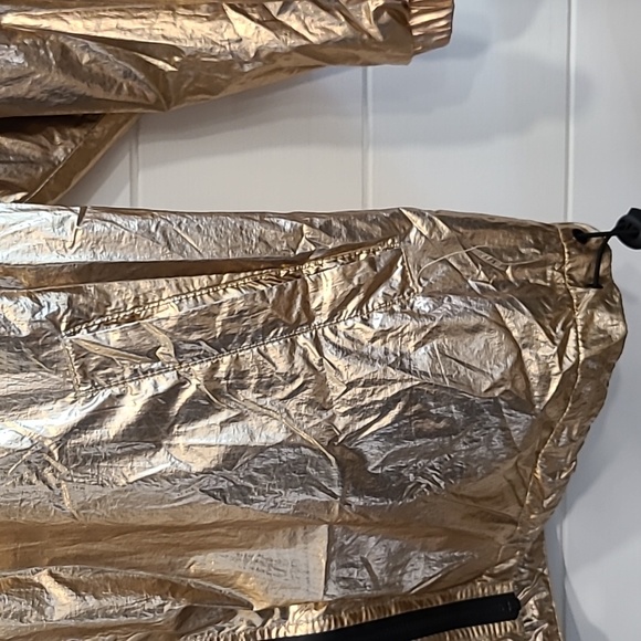 LA Kings NHL Gold Foil Windbreaker Jacket Large Touch Active Alyssa Milano - Picture 6 of 7